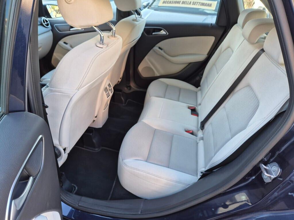 Mercedes B 180 d Executive UNICO PROPRIETARIO