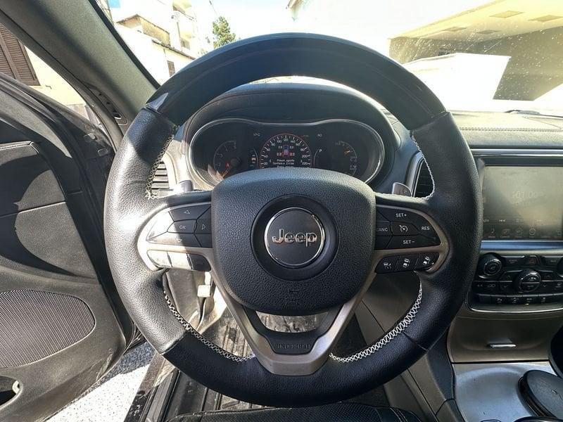 Jeep Grand Cherokee Grand Cherokee 3.0 crd V6 Limited c/navi 250cv auto