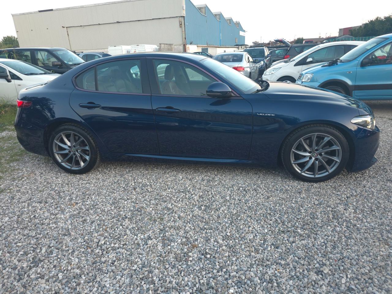 Alfa Romeo Giulia 2.2 Turbodiesel 210 CV AT8 AWD Q4 Veloce