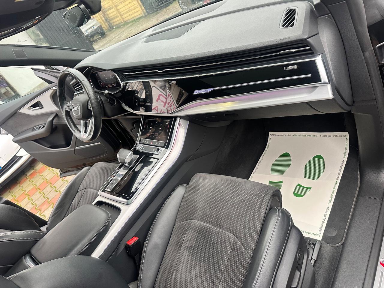 Audi Q8 45 TDI quattro tiptronic