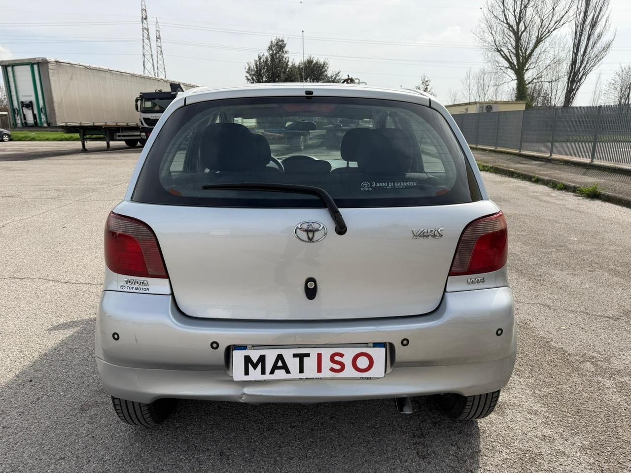 Toyota Yaris 1.3i 16V cat 5 porte Luna