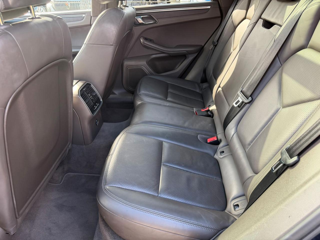 Porsche Macan 2.0 T