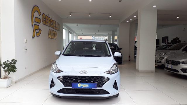 HYUNDAI i10 1.0 MPI AT Tech tua da e145,00 mensili