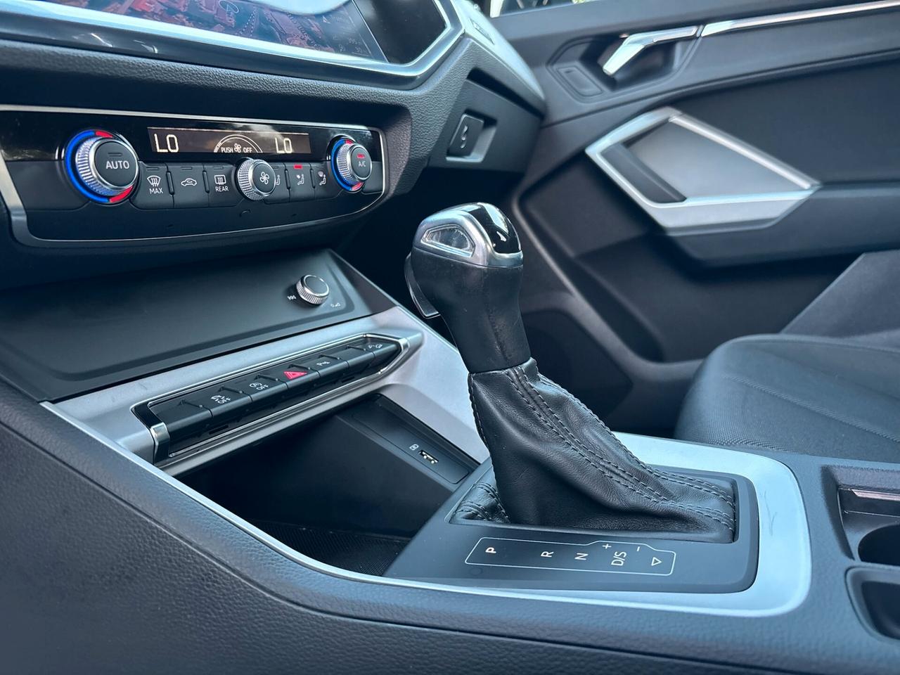 Audi Q3 40 TDI quattro S tronic S- line LED MATRIX