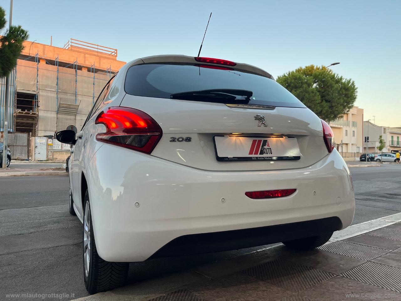 PEUGEOT 208 PureTech 82 5p. Allure