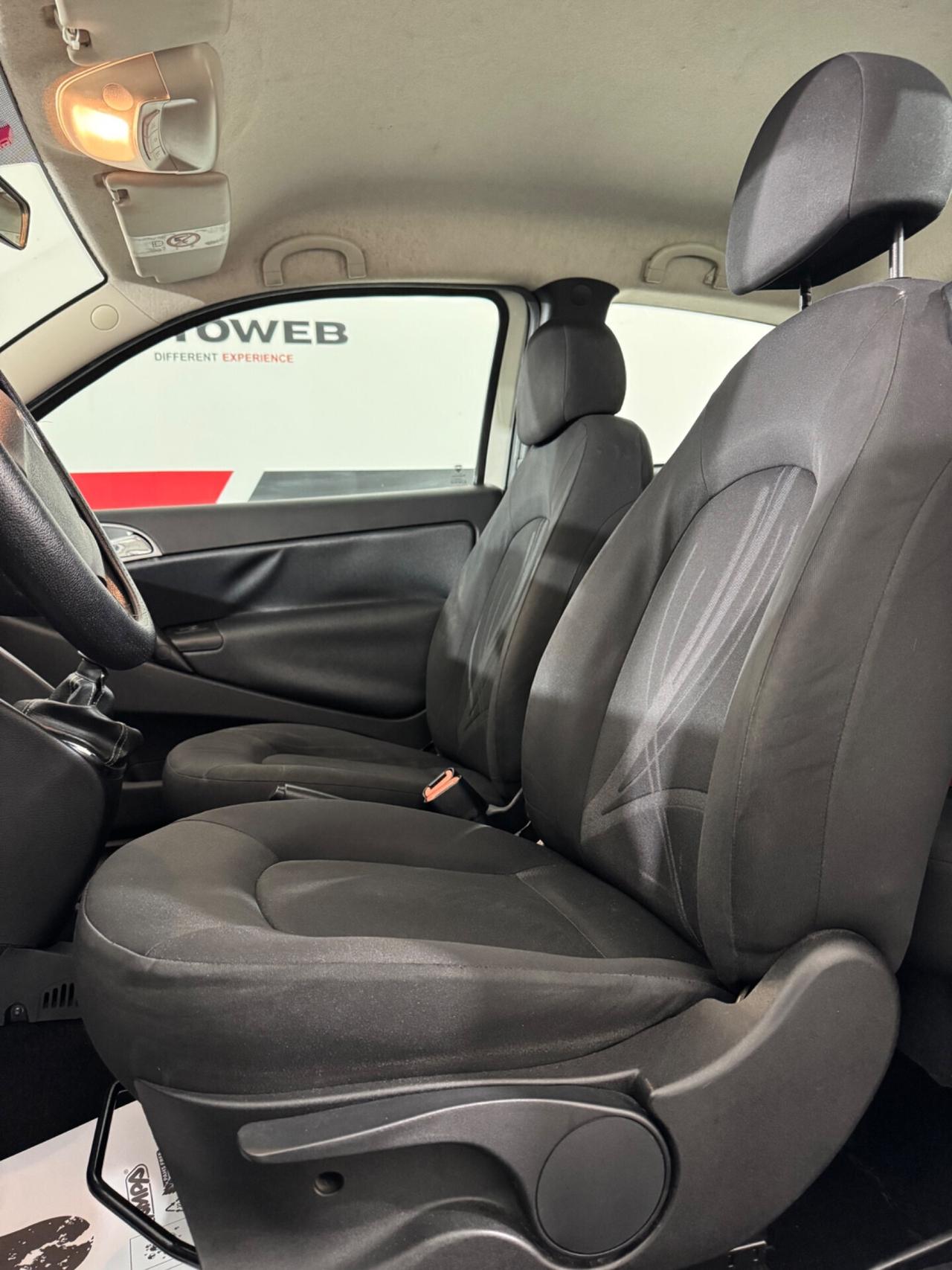 Lancia Ypsilon 1.2 69 CV Platinum*NEOPATENTATI*