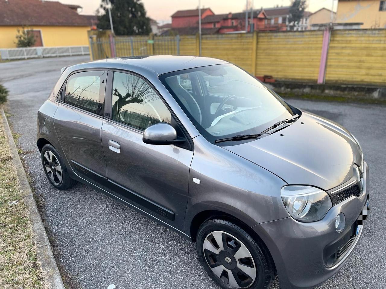 NEOPATENTATI Renault Twingo SCe EDC Lovely