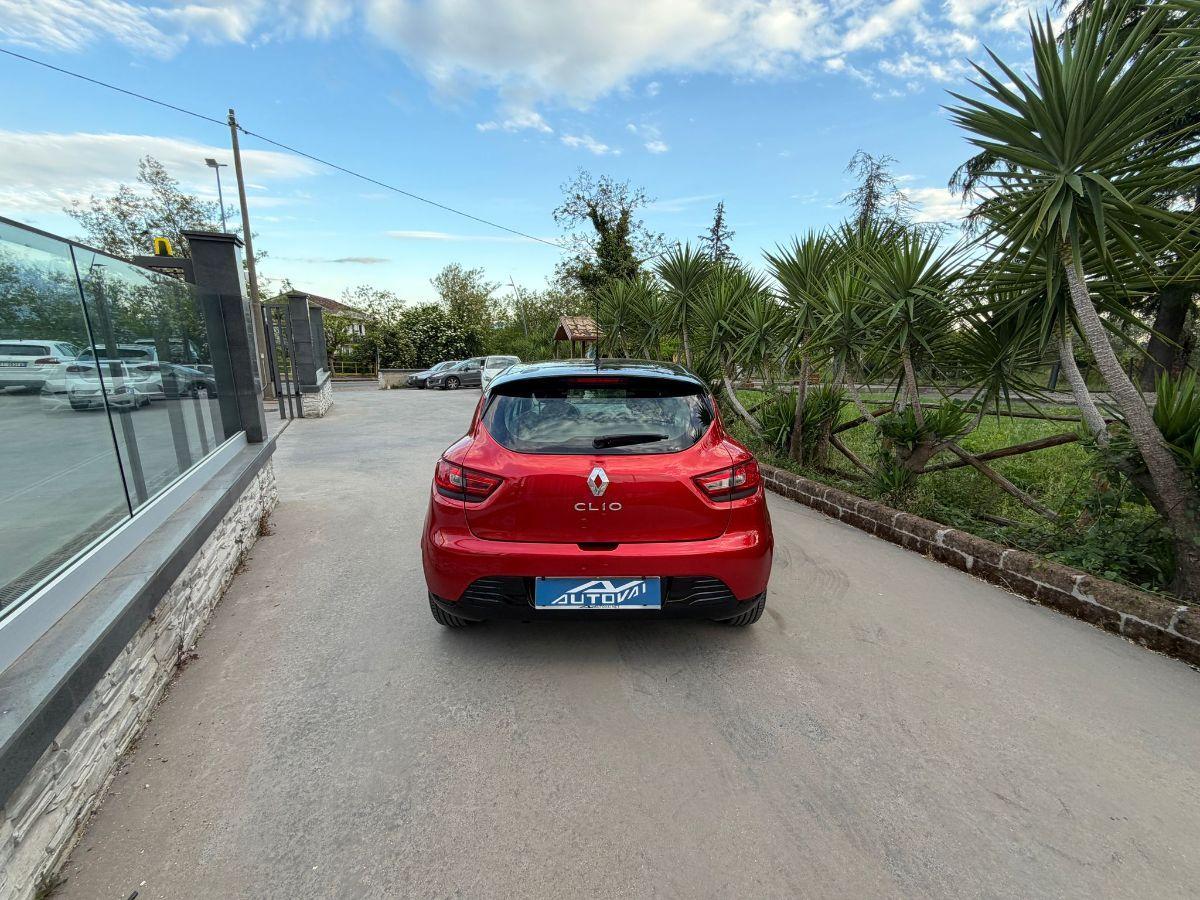 RENAULT - Clio - 1.2 75 CV 5p. Costume National