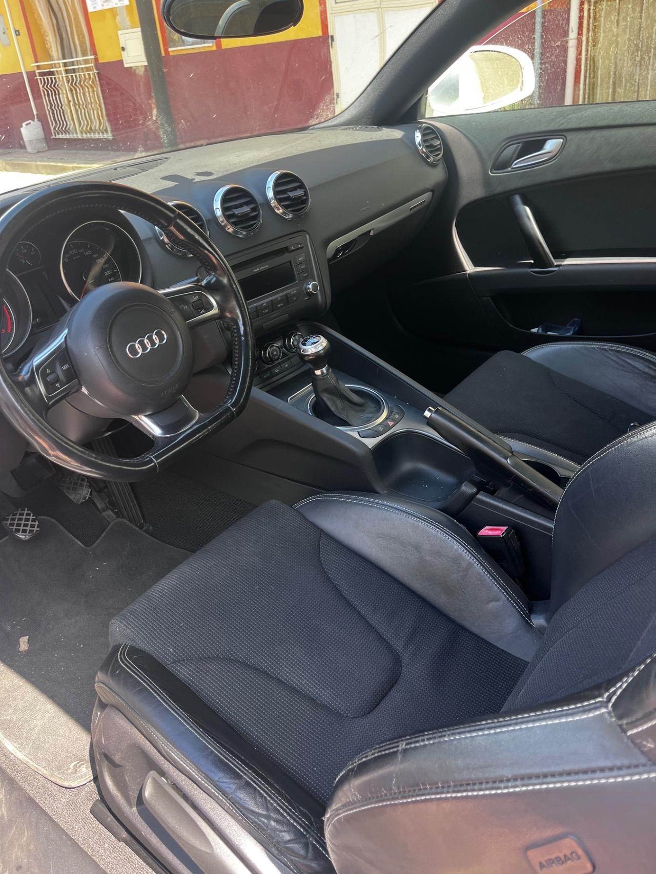 Audi TT 2.0 Tdi 170cv S-Line quattro full