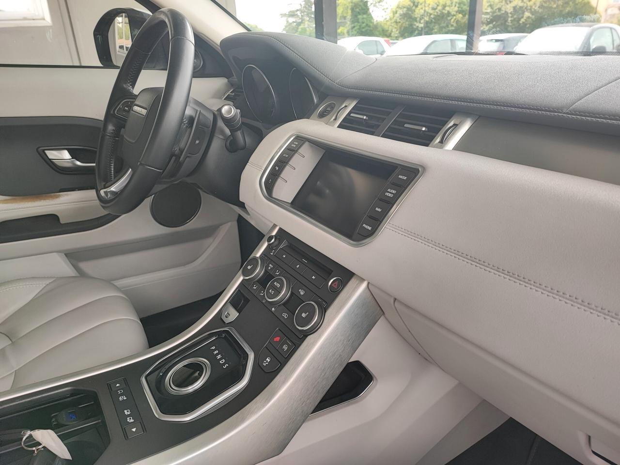 Land Rover Range Evoque 2.2 TD4 5p. Prestige