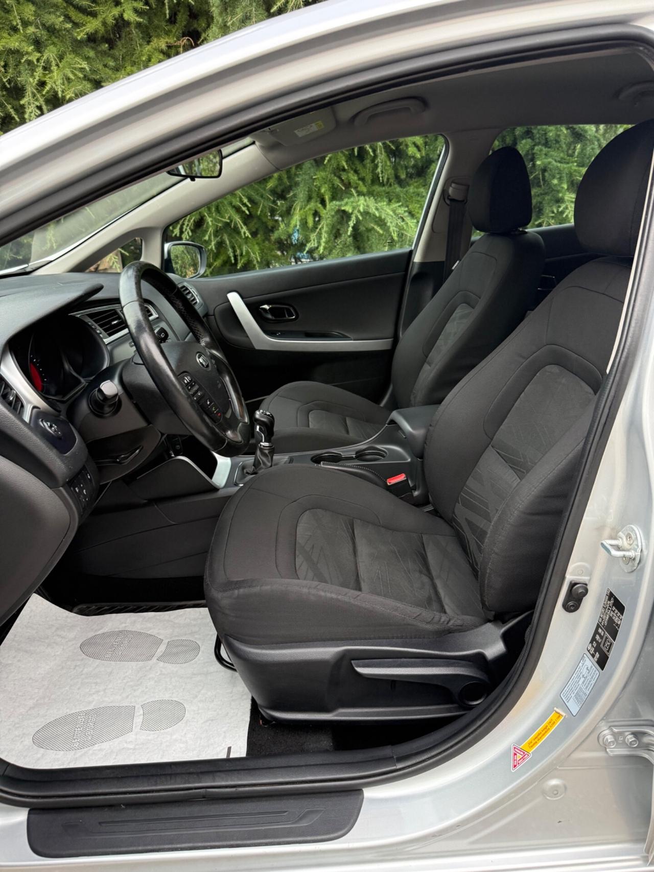 Kia Ceed cee'd 1.4 CRDi 5 porte Cool
