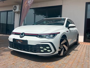 Volkswagen Golf 8 GTI 2.0 TSI DSG