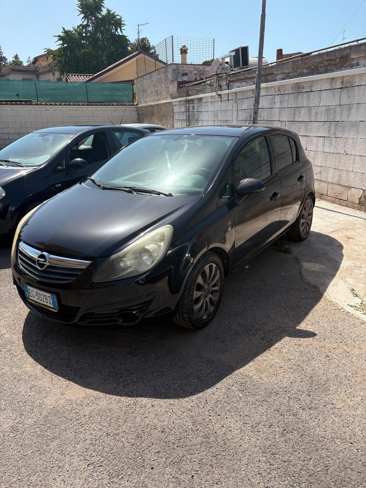 Opel Corsa 1.2 5 porte Club