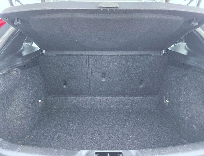 Volvo V40 V40 D2 1.6 Kinetic ** OFFERTA RISERVATA SOLO PER OPERATORI DEL SETTORE **