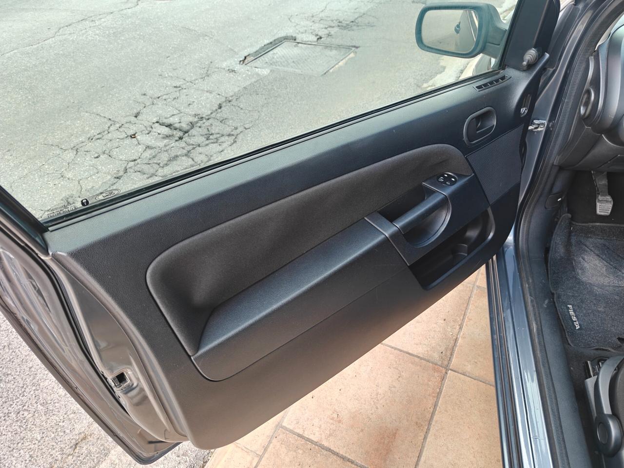 Ford Fiesta 1.4 TDCi 3p Ghia