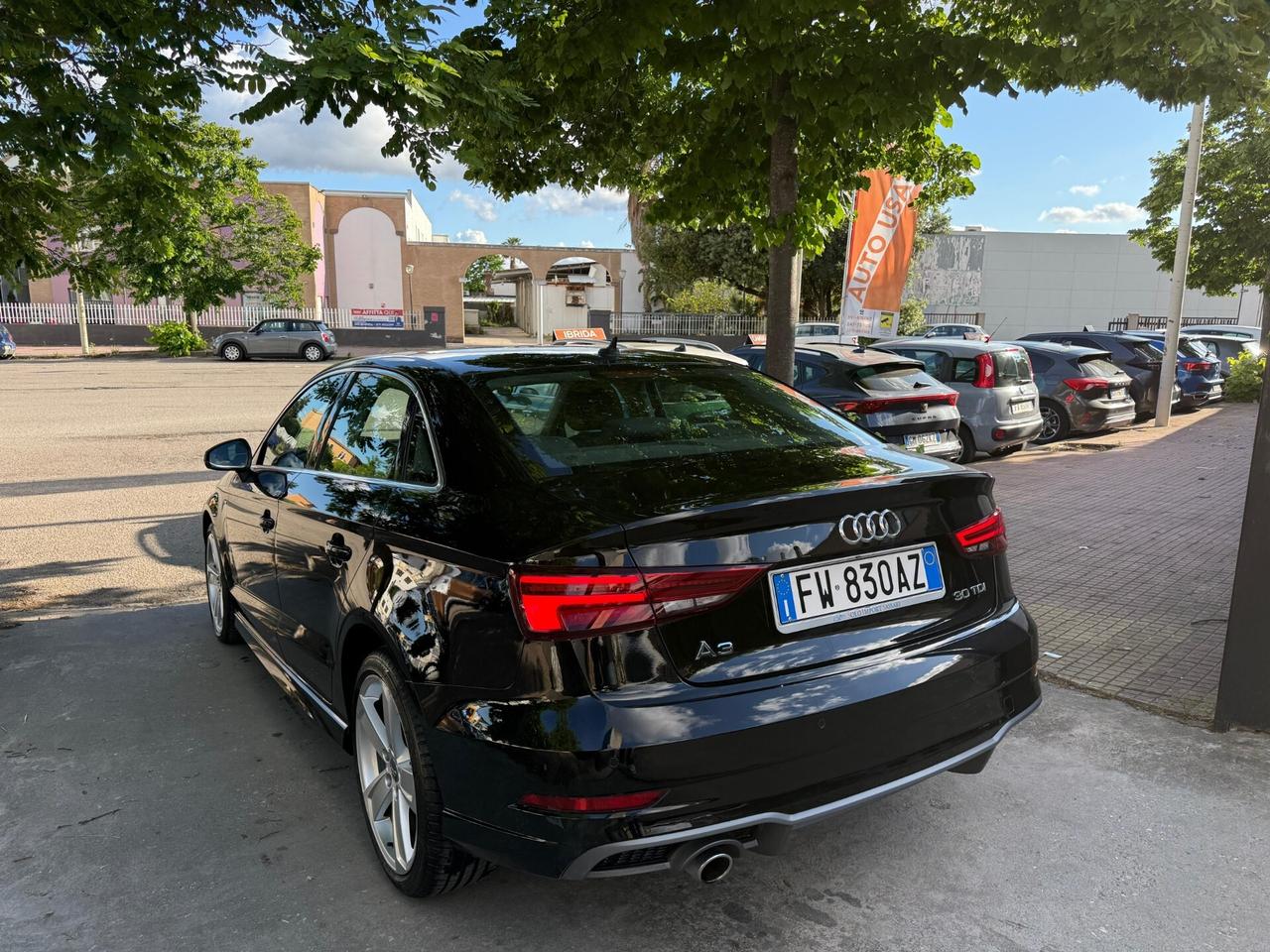 Audi A3 Sedan km. 29000! 30 TDI S Line