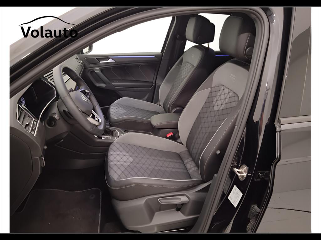 VOLKSWAGEN Tiguan II 2021 - Tiguan 2.0 tsi R-Line 4motion 190cv dsg