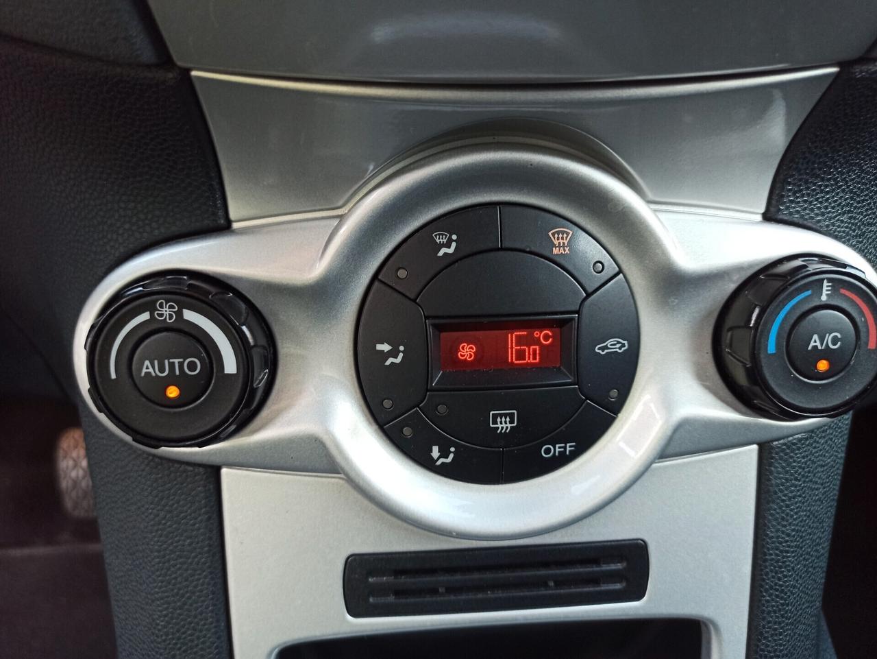 Ford Fiesta 1.2 82 CV 5 porte Titanium