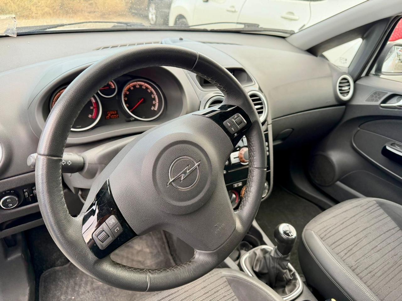 Opel Corsa 1.0 Benzina- Neopatentati- Anche Permuta