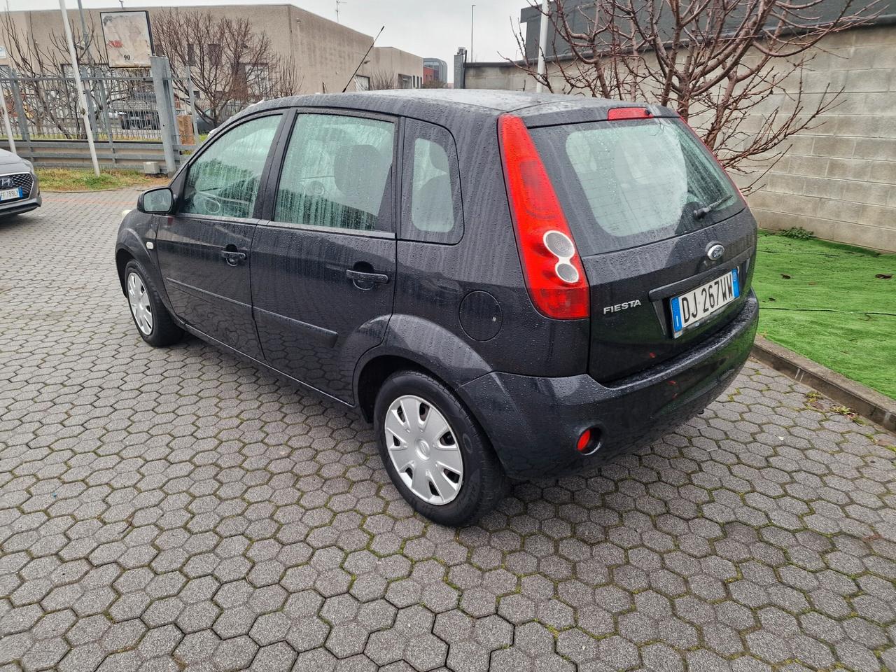 Ford Fiesta 1.2 benzina 135000 km neopatentati