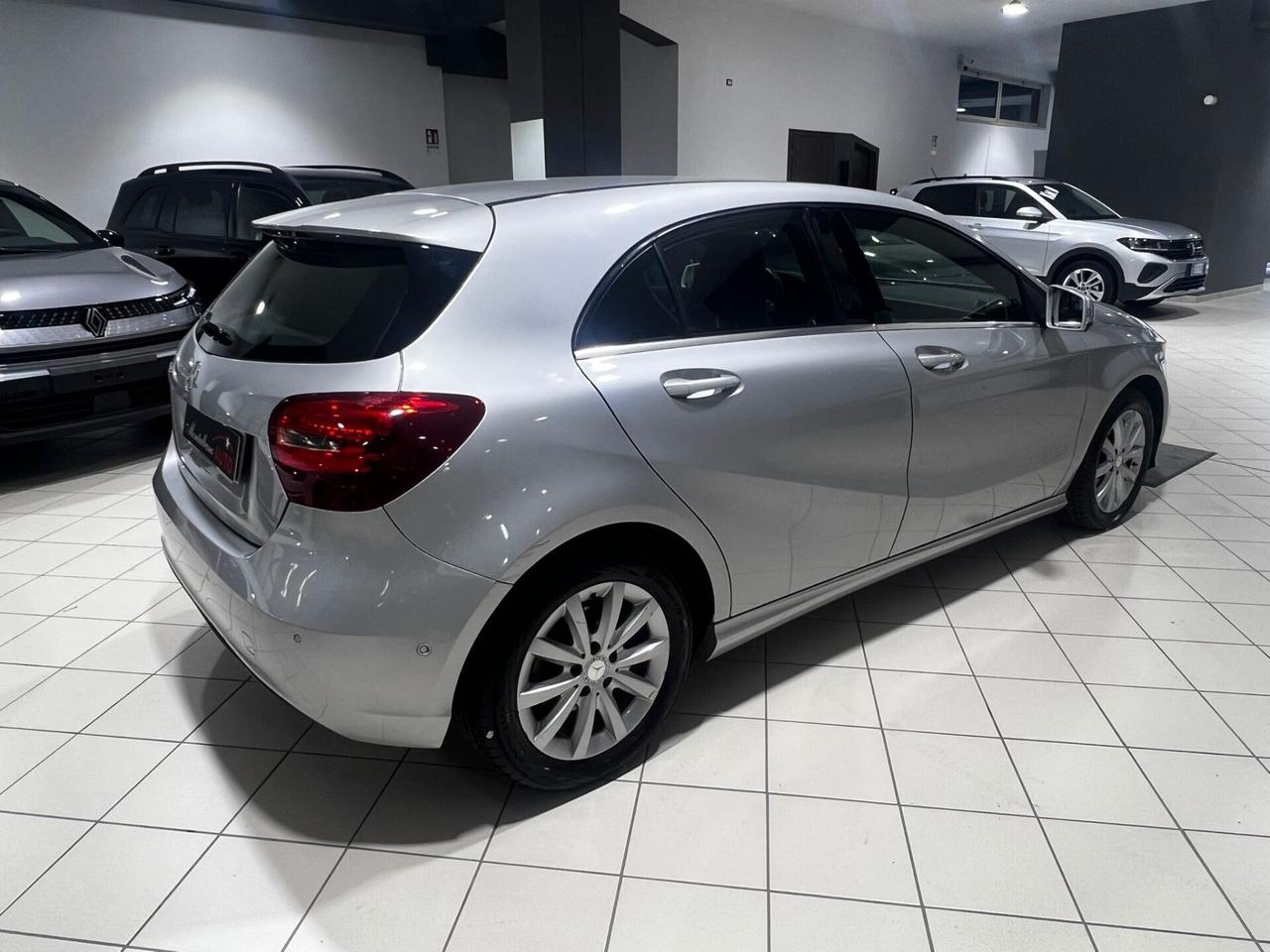 Mercedes-benz A 180 d Business