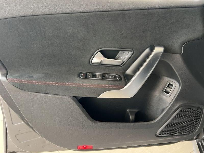 Mercedes-Benz Classe A A 250 e Automatic Plug-in hybrid Premium AMG Line