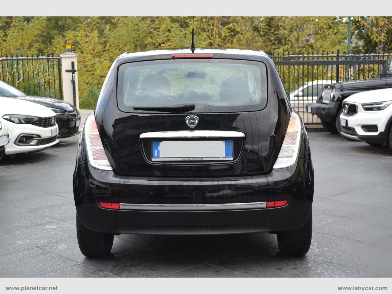 LANCIA Ypsilon 1.3 MJT 75 CV New Oro