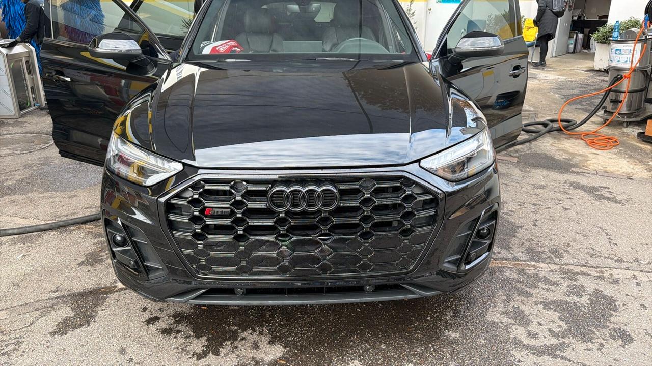 Audi SQ5 SPB TDI quattro tiptronic sport attitude