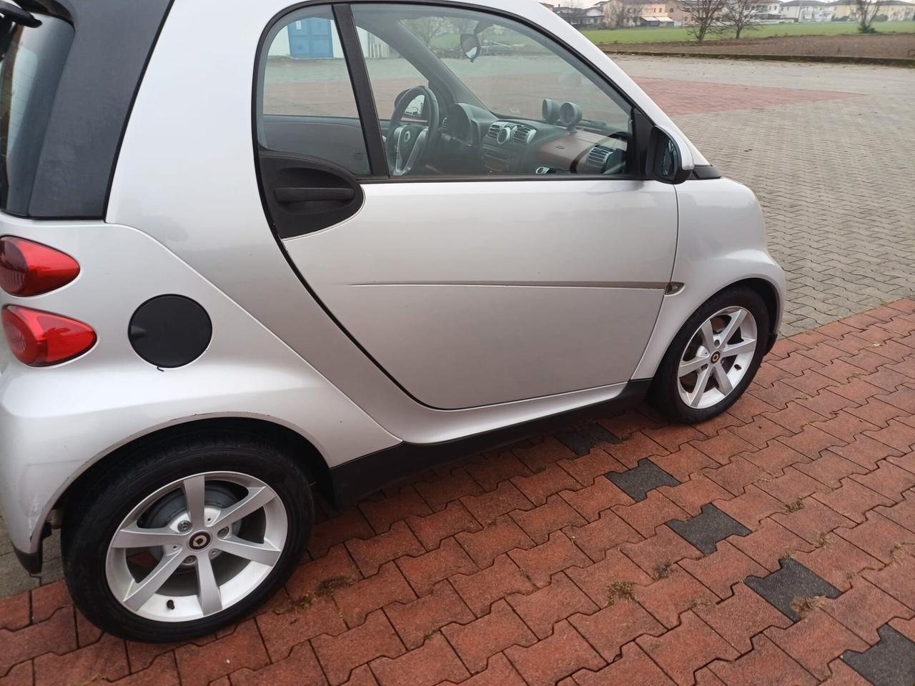 Smart ForTwo 1000 52 kW coupe limited two