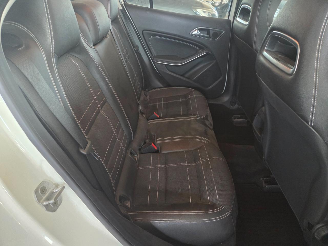Mercedes-benz GLA 200 premium unico proprietario