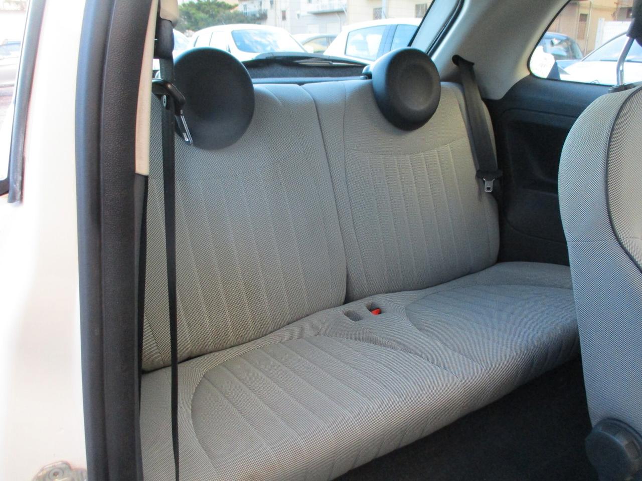 Fiat 500 1.2 Lounge MOLTO BELLA 2012