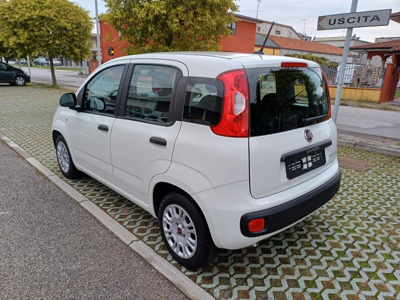 Fiat Panda 1.0 FireFly 69 cv S&S Hybrid 5 posti Easy