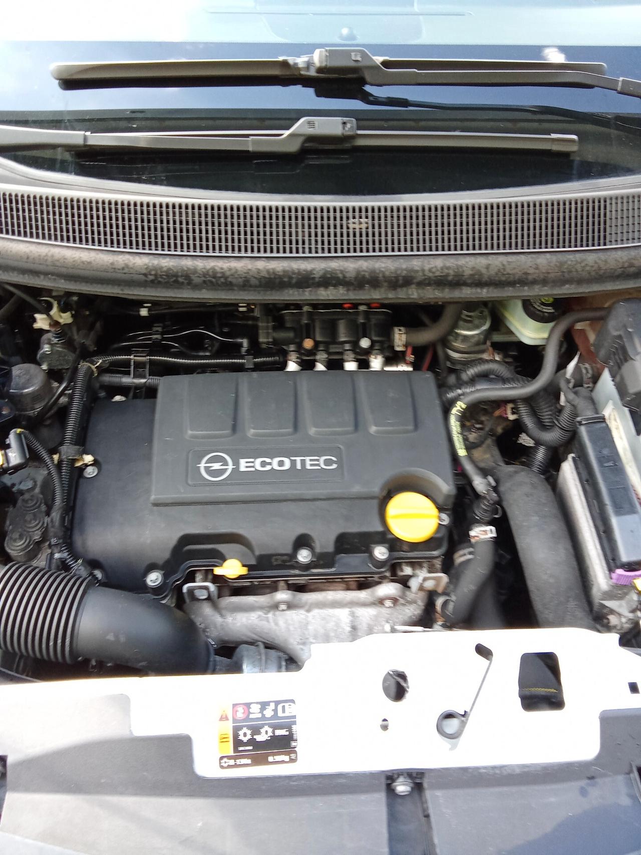 Opel Meriva 1.4 Turbo 120CV GPL 015 restyling