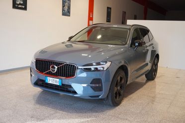 VOLVO XC60 2.0D 197CV B4 (D) AUTOMATIC CORE ( FARI LED - COCKPIT - CRUISE - NAVI - PDC - TELECAMERA POST. - CERCHI 18 )