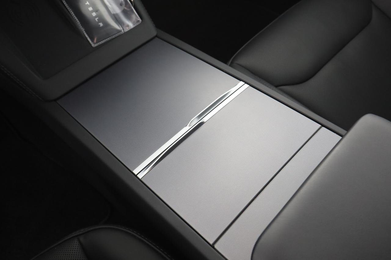 TESLA Model 3 NV35 RWD Premium