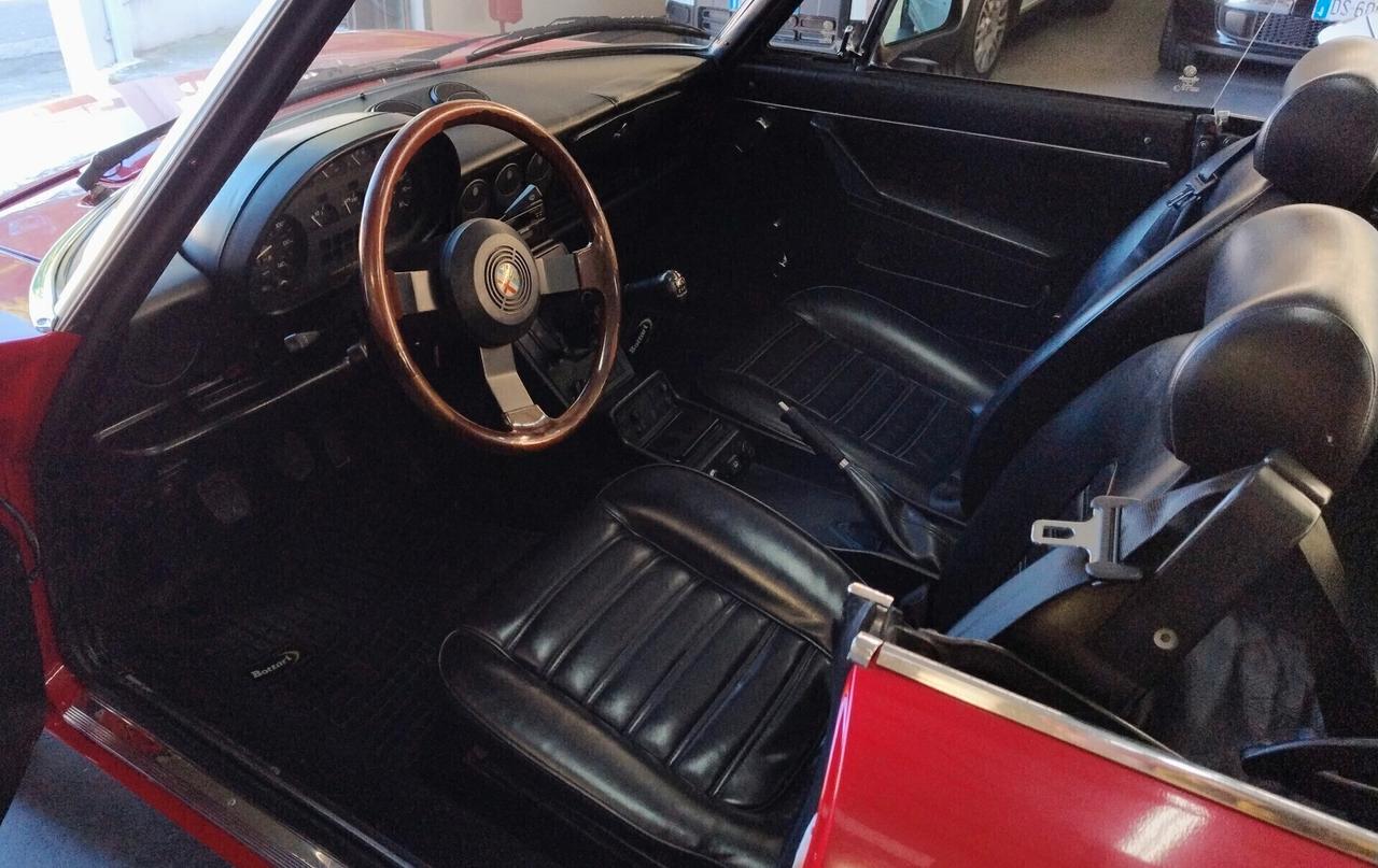 Alfa Romeo Spider DUETTO - 1973