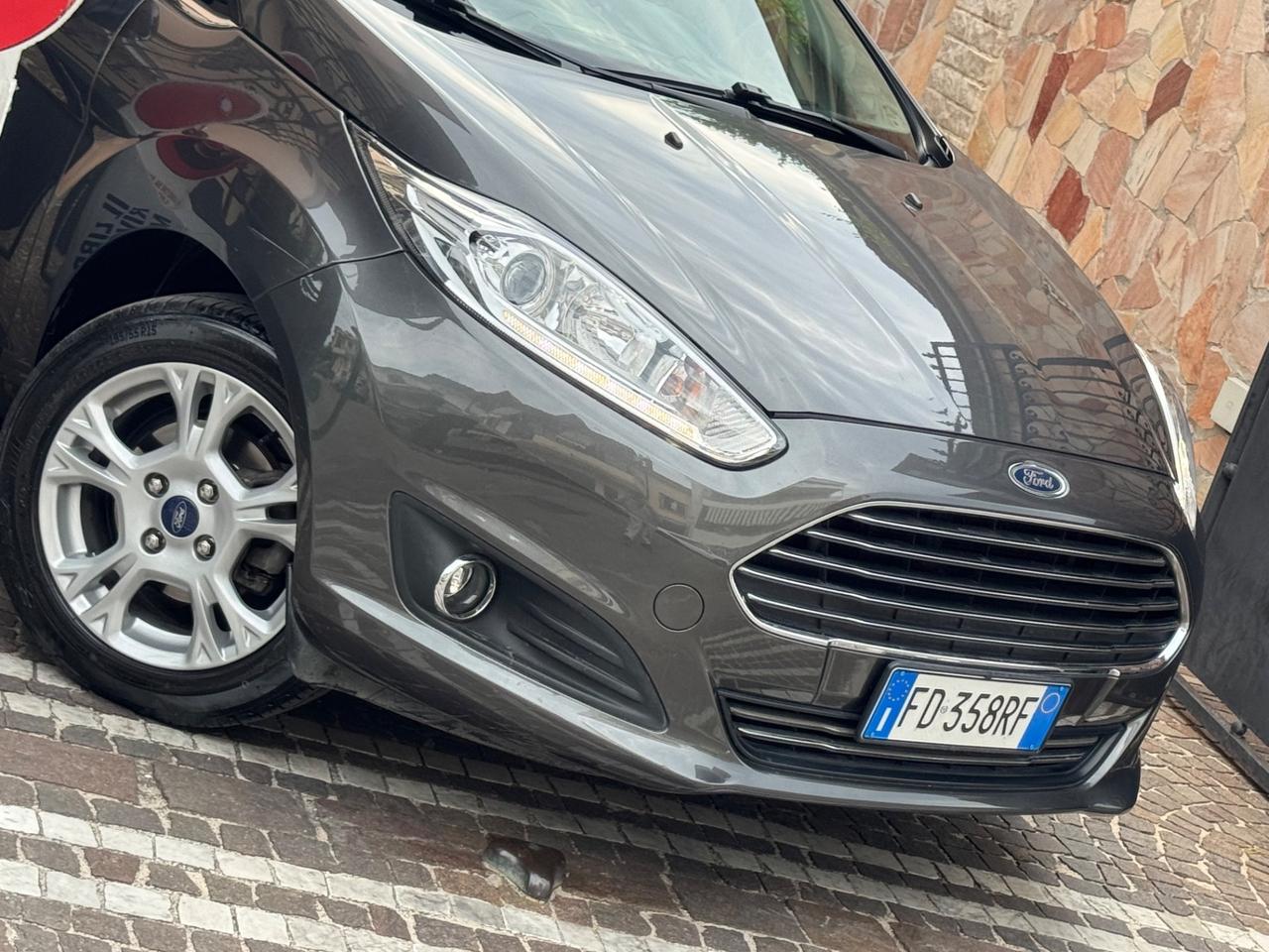Ford Fiesta 1.5 TDCi 75CV 5 porte Titanium