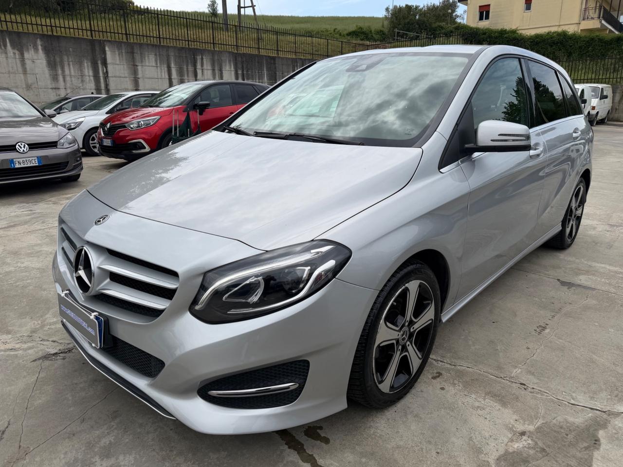 Mercedes-benz B 180 d Premium