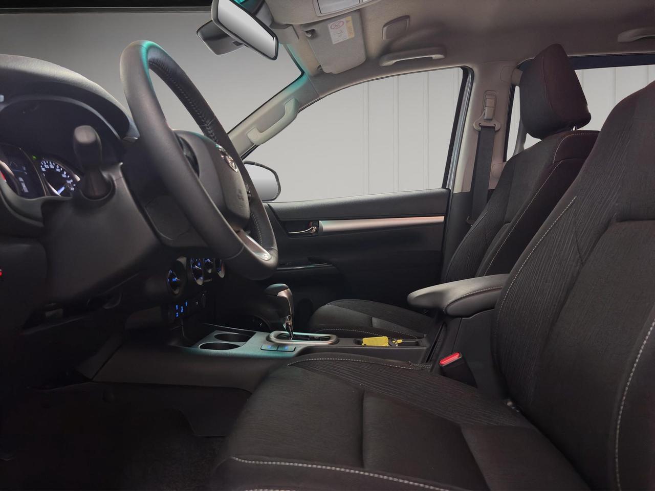 Toyota Hilux 2.4 d-4d double cab Lounge auto