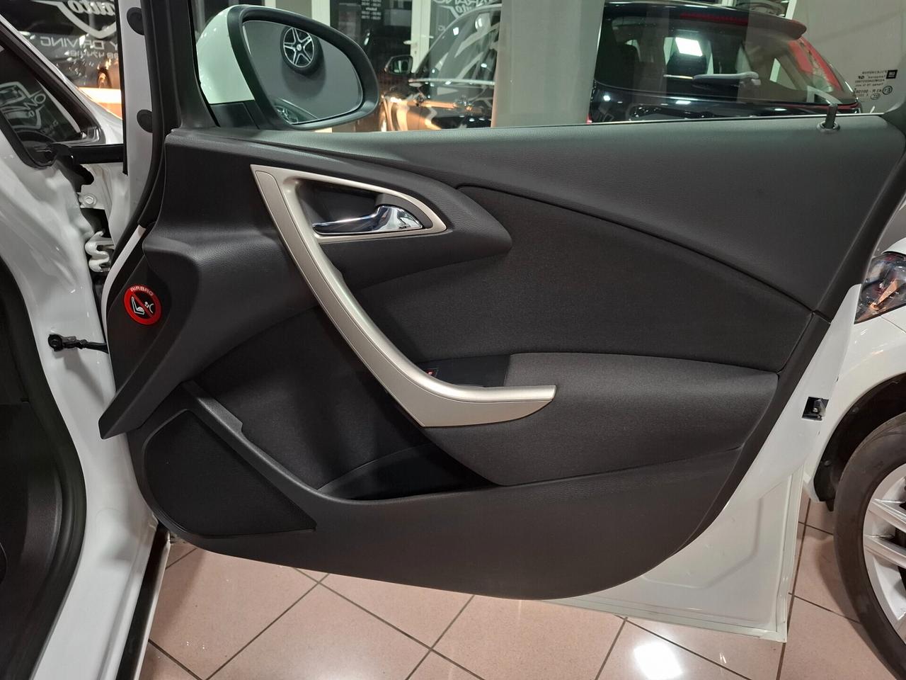 Opel Astra 1.4 benzina Sport NEOPATENTATO