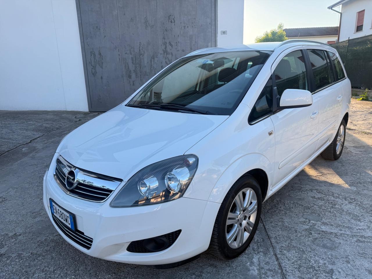 Opel Zafira 1.6 Turbo Metano 2029 7 POSTI 2012