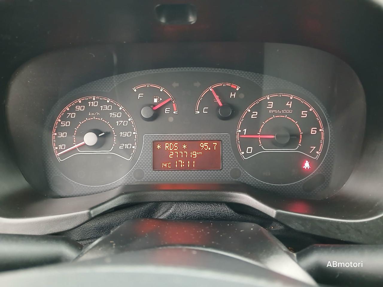 Fiat Qubo 1.3 MJT 95 CV Trekking