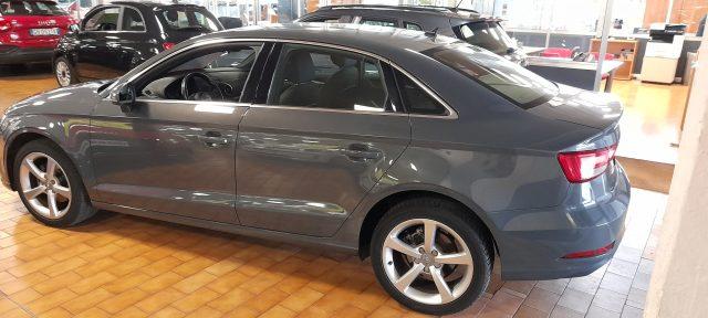AUDI A3 Sedan 30 TDI S tronic Business