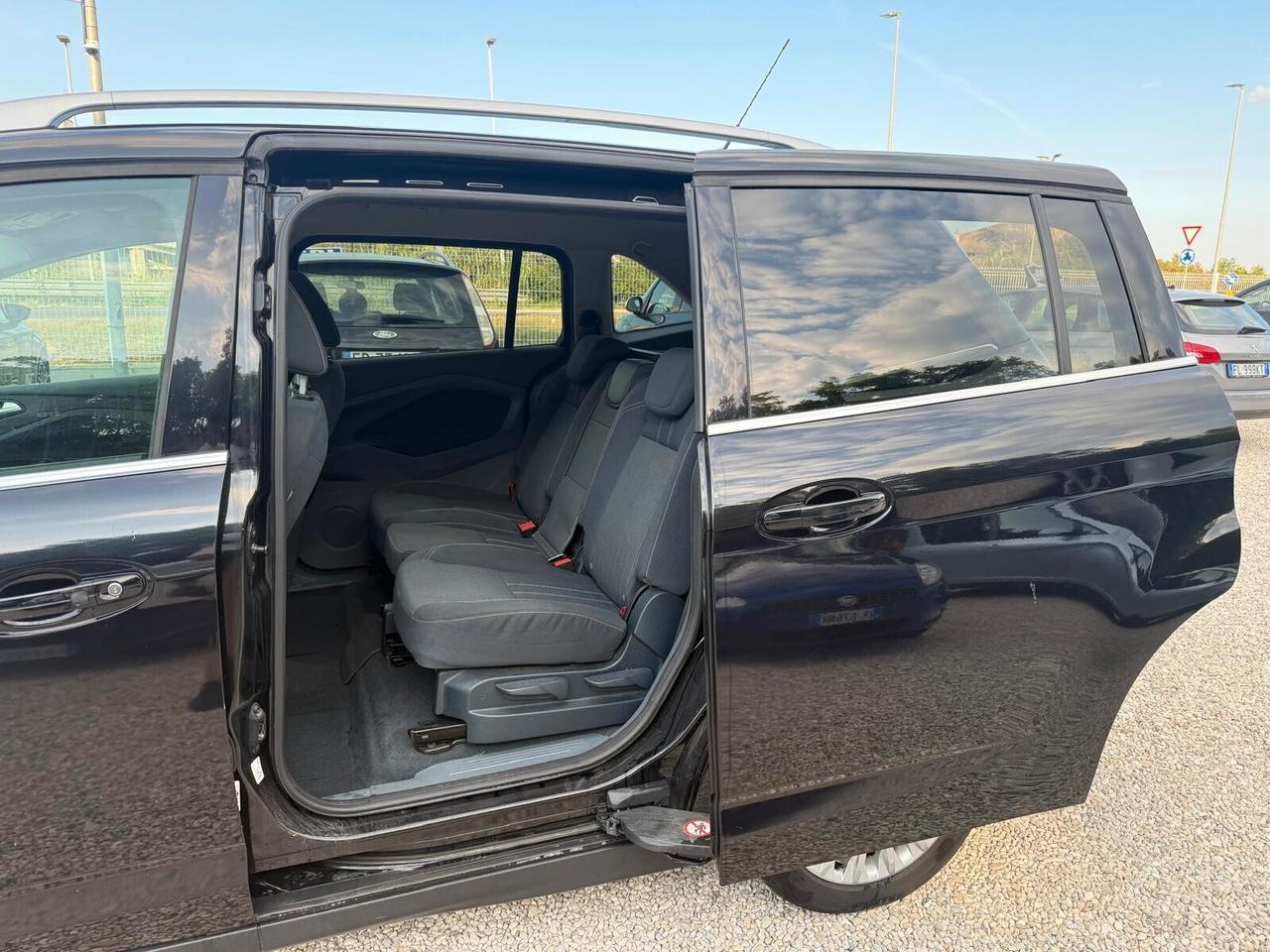 Ford C-Max 1.6 TDCi 115CV Titanium