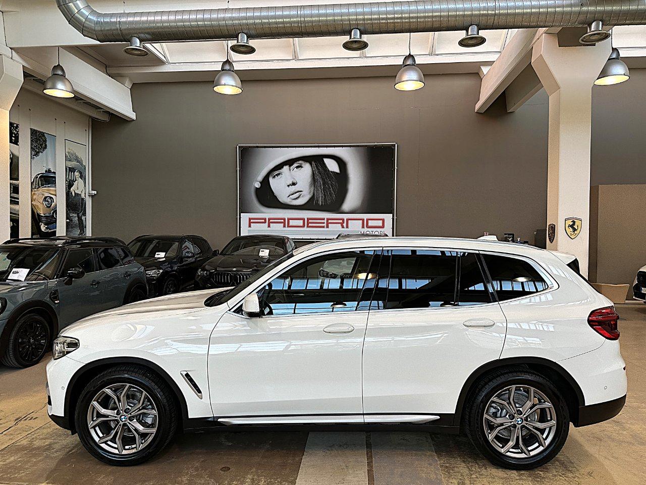 BMW X3 xdrive20d xLine-LED-19"-Telecamera-Navi PRO