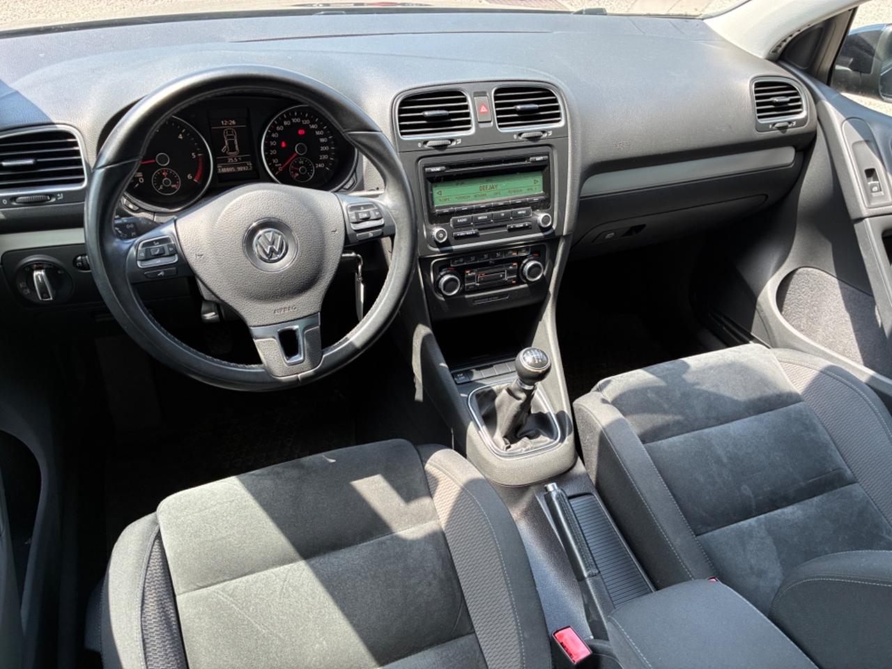 Volkswagen Golf 2.0 TDI 110 cv Highline - 5 porte