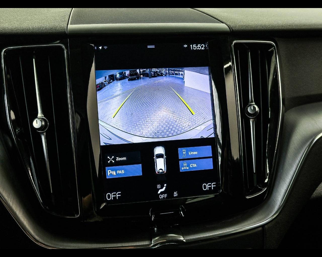 VOLVO XC60 B4 (d) AWD Geartronic Momentum Pro