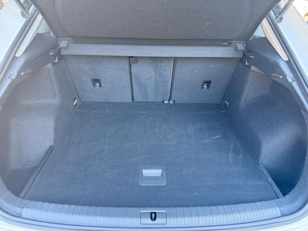 Audi Q3 35 TDI S tronic Business