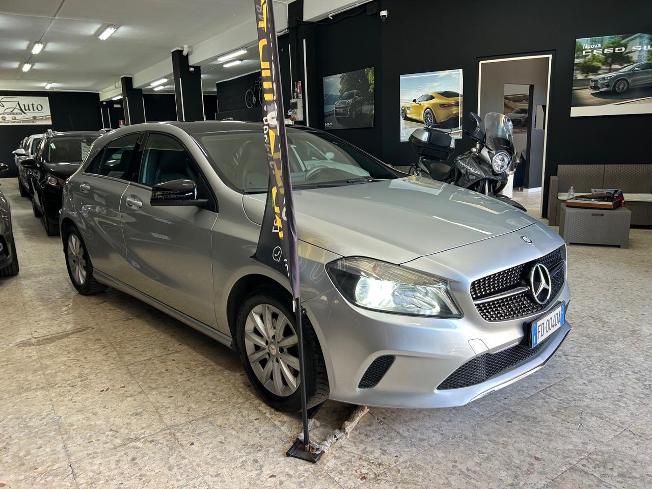 Mercedes-benz A 180 160 d Premium