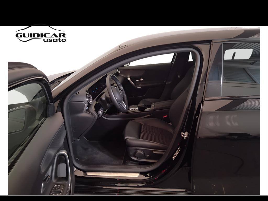 Mercedes-Benz Classe A - W177 2018 - A 180 d Sport Night edition Plus auto